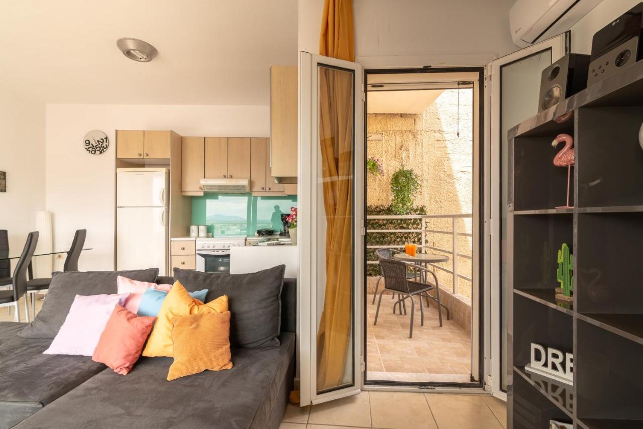 Penthouse Apartment In Downtown With Seaview Iráklio Kültér fotó